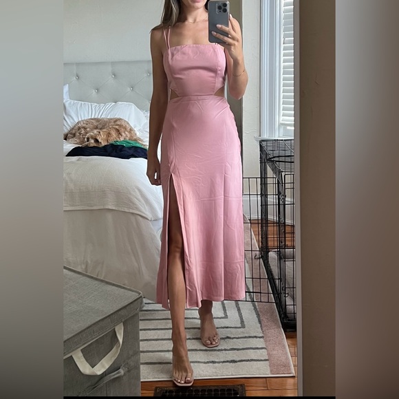 Showpo. TRUE DREAMER CUT OUT SLIP MIDI DRESS IN BLUSH - Picture 3 of 5